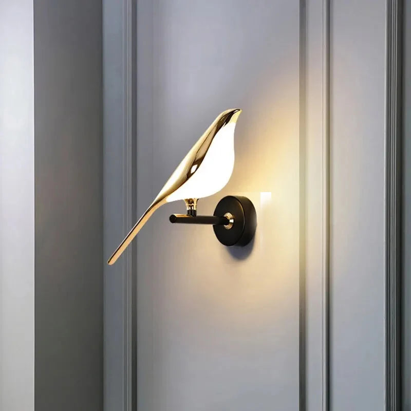 LIMITLZ™ Nordic Golden Bird LED Wall Lamp in Hallway, Sculptural Decorative Sconce