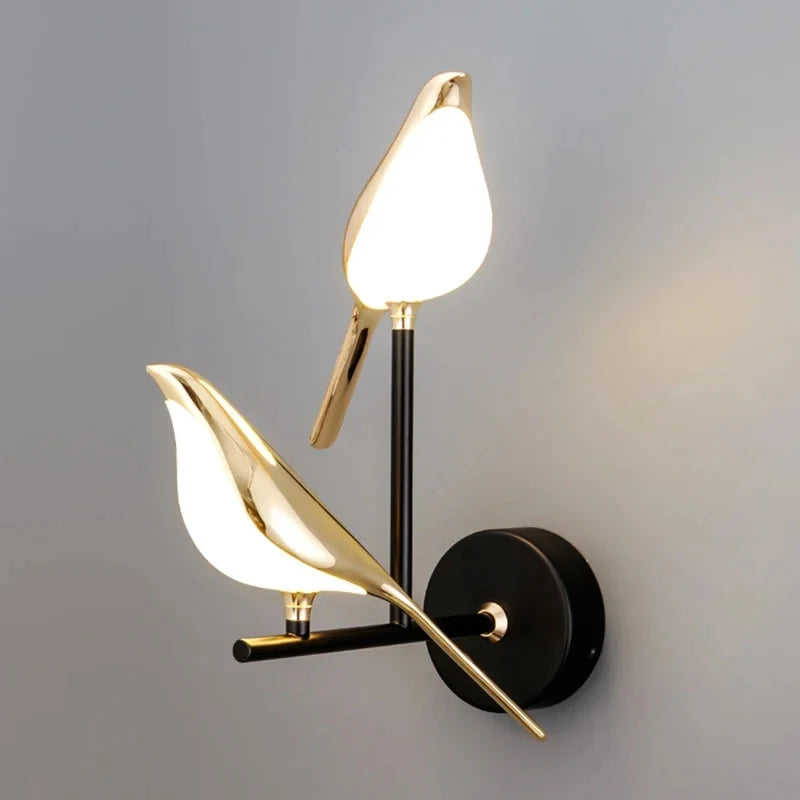 LIMITLZ™ Nordic Bird Wall Lamp Close-Up, Premium Gold Metal Finish, LED Wall Light